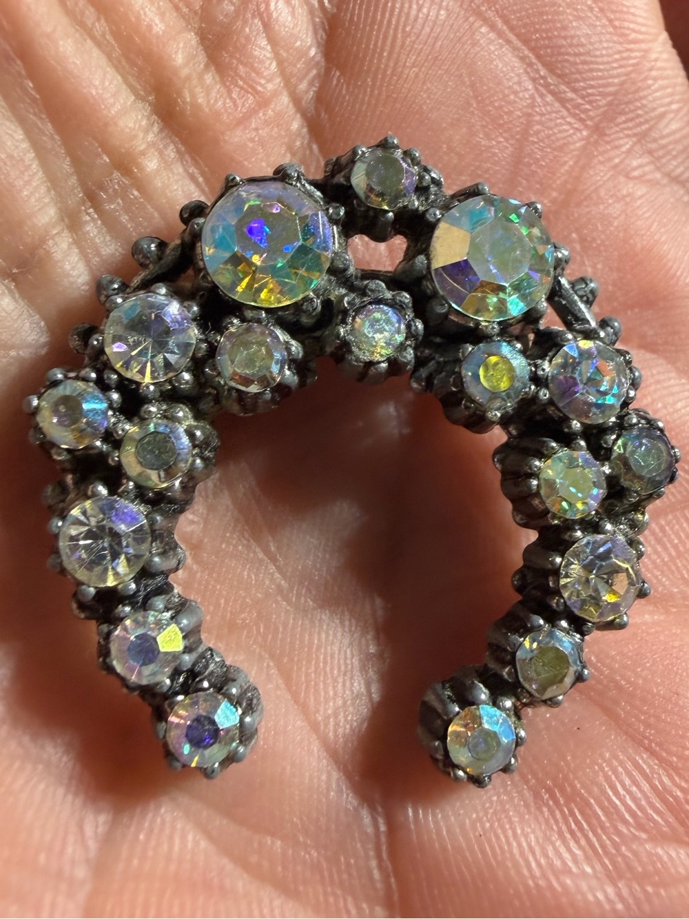 Vintage Silver Tone Aurora Borealis Crystal Cluster Horseshoe Brooch